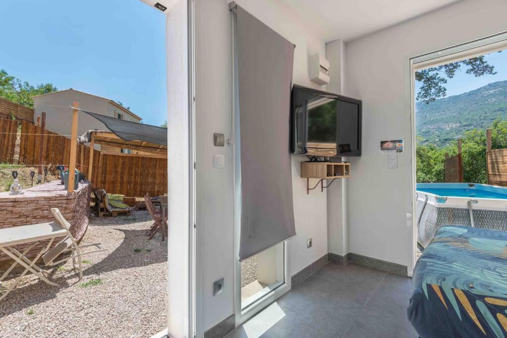 Aux Studio Sous Les Oliviers Netflix Et Disney Plus Contes (Alpes-Maritimes) Exterior foto